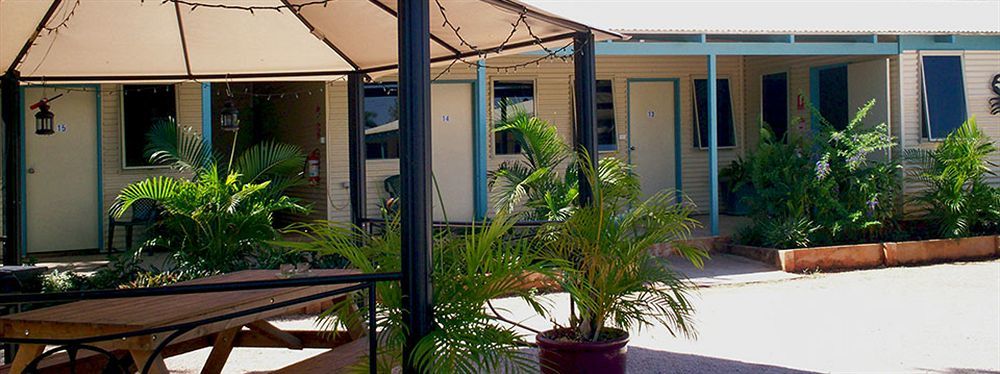 Derby Lodge Motel Exterior photo