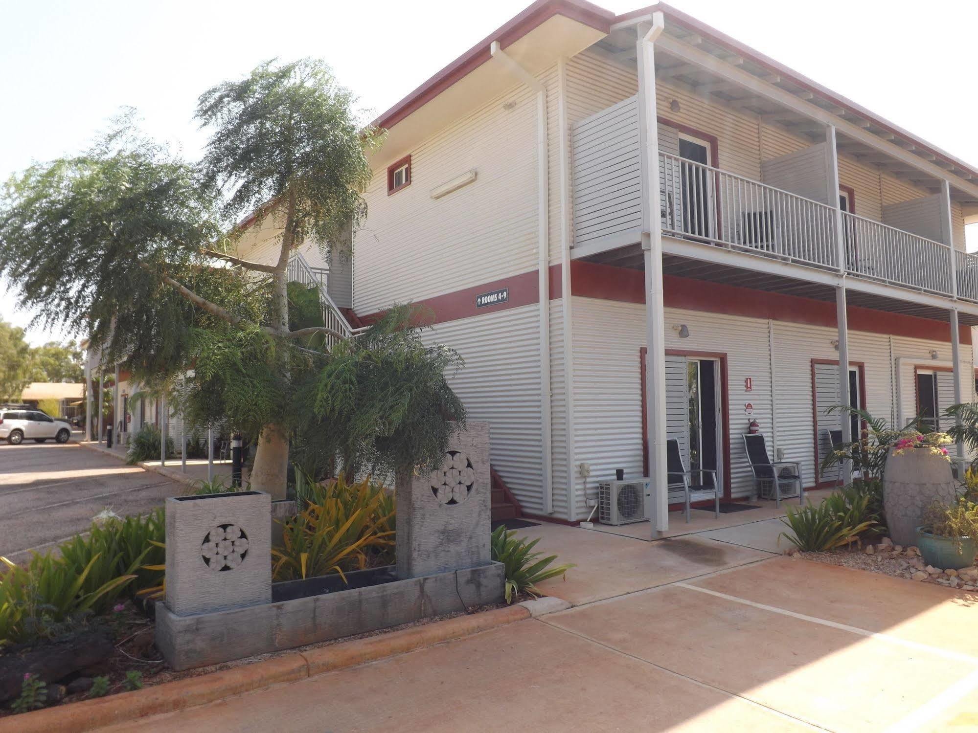 Derby Lodge Motel Exterior photo